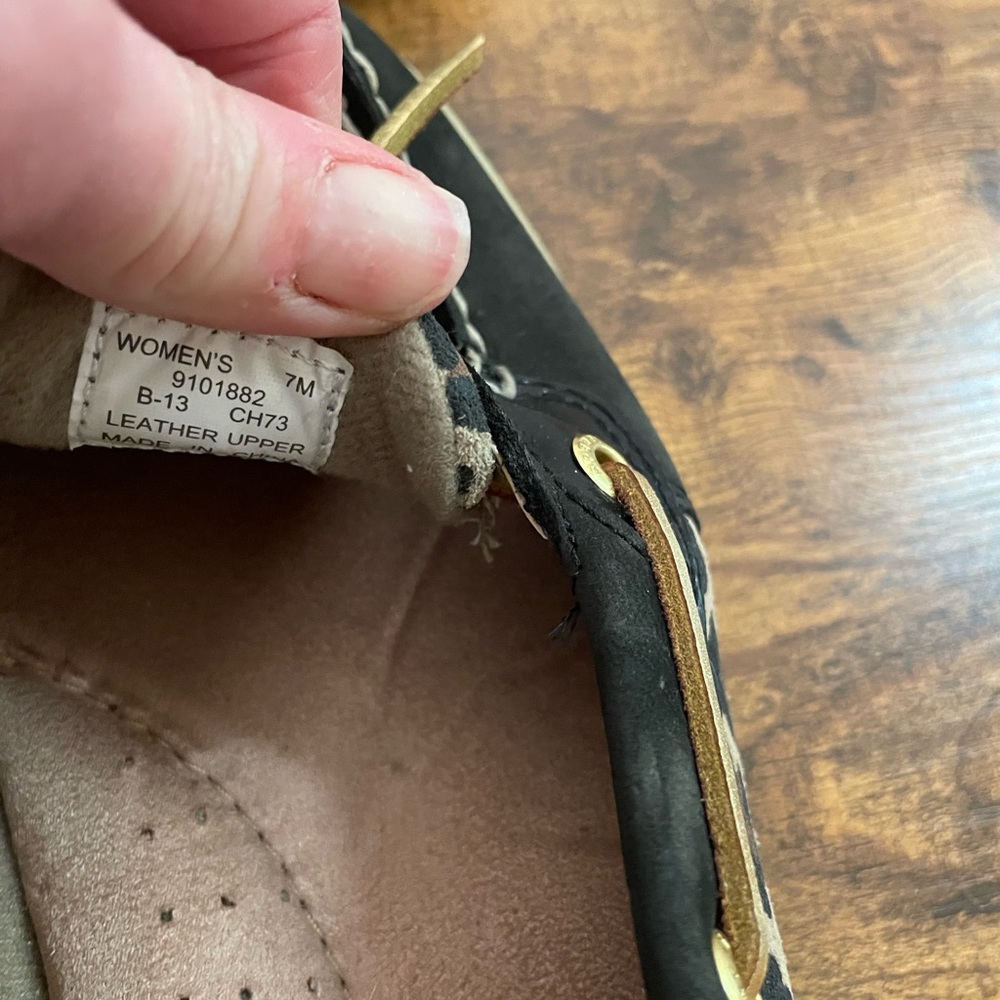 Sperry sliders leopard and black. - Picture 5 of 6
